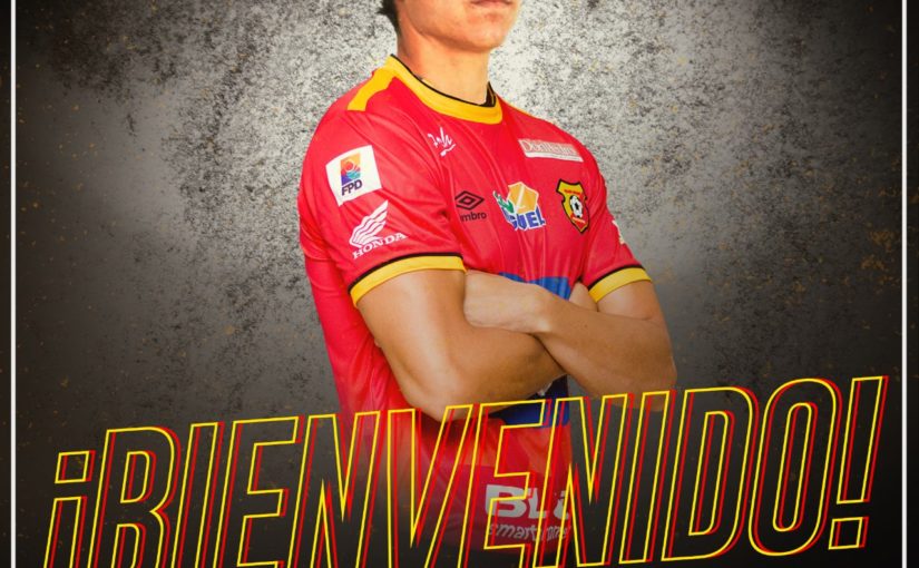 El mexicano Moisés Arce llega al Herediano