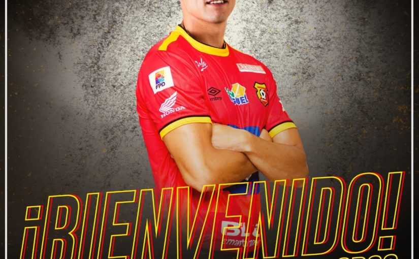 Alberth Villalobos regresa al Herediano