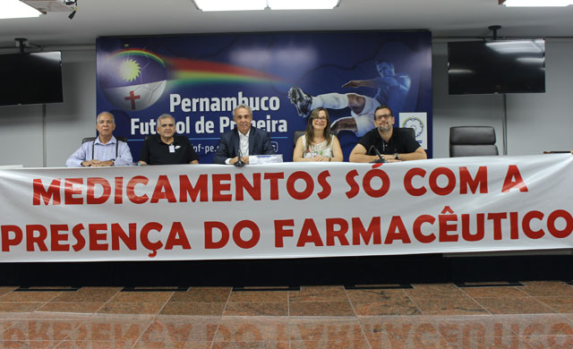 FPF e AFP juntas em prol da Farmácia Escola da UFPE