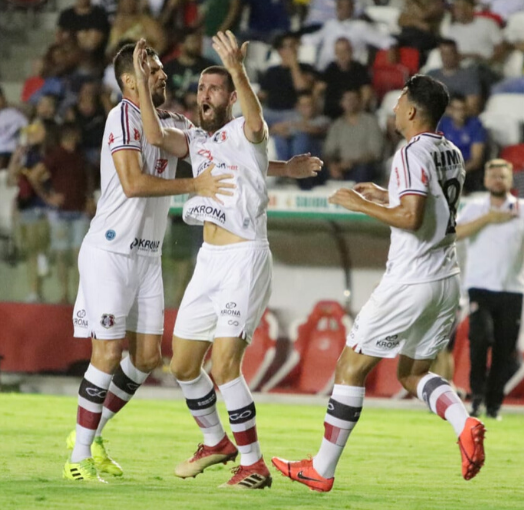 Santa Cruz enfrenta o Atlético-GO pela Copa do Brasil