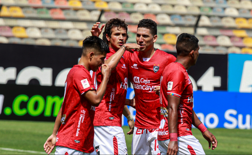 Cienciano busca mantener el primer lugar frente a Universitario