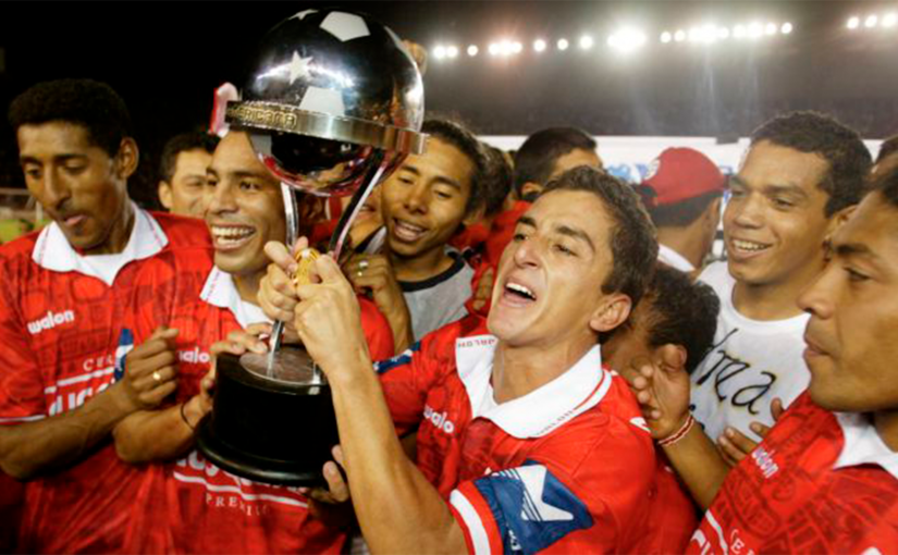 Marco Antonio Guerrero nos presenta la canción “Cienciano Campeón de América”