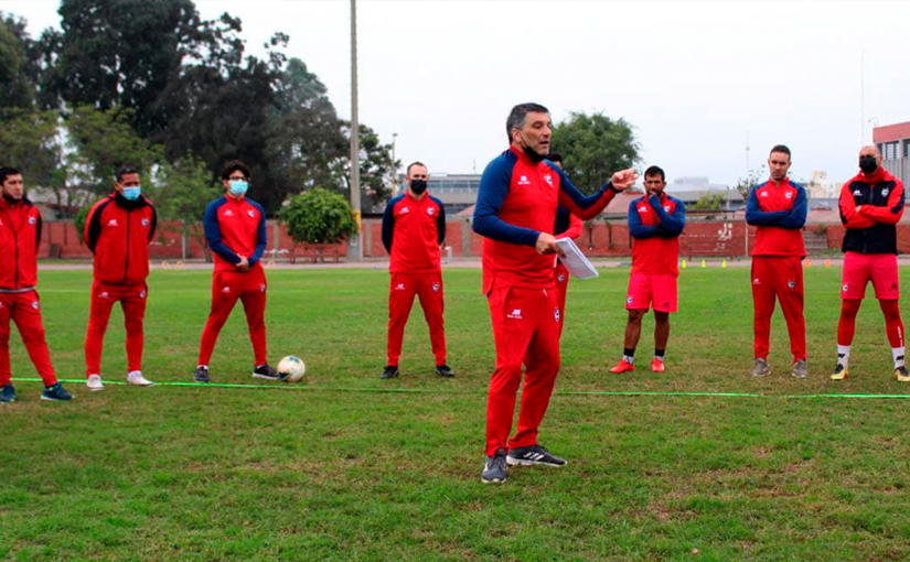 Gerardo Ameli dirigió su primera práctica con Cienciano