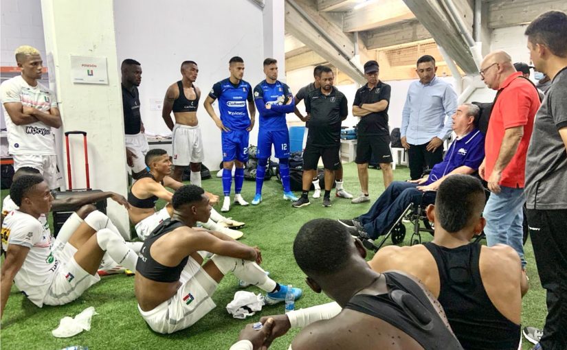 EL PROFESOR MONTOYA, CON EL BLANCO EN ENVIGADO